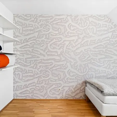 Apartment Ding Design In Brigittenau *
