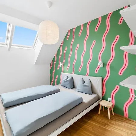 Ding Design In Brigittenau *