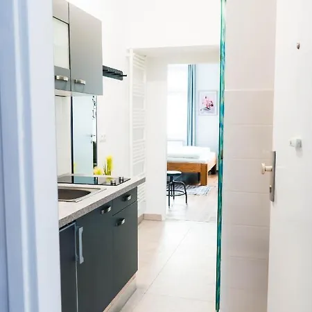 Wonderful, Modern Center Apartment Vienna