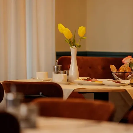 Hotel Der Wilhelmshof 4*