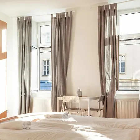 Comfortable 3br -belvedere -perfect For Long Apartment Vienna