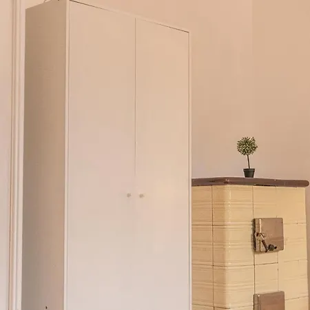 Vibrant 3br Near Akh Hospital - Perfect For Groups Apartment *