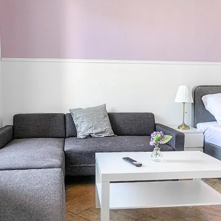 Apartment Vibrant 3br Near Akh Hospital - Perfect For Groups