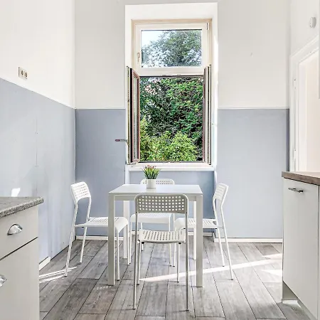 Vibrant 3br Near Akh Hospital - Perfect For Groups Apartment Vienna