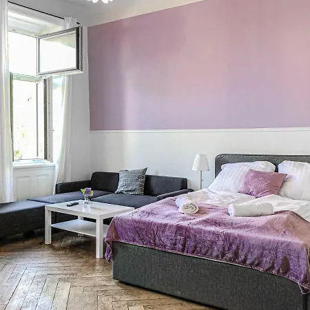 Vibrant 3br Near Akh Hospital - Perfect For Groups * Vienna
