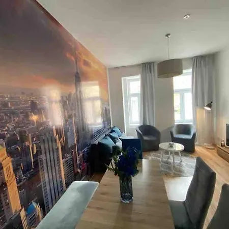 The Big Apple In Apartman