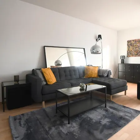 Apartment Style *