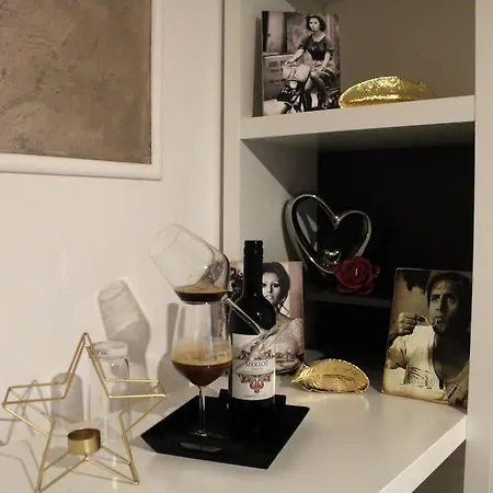 Apartment 12-fratelli Schloss Schonbrunn 10 To *
