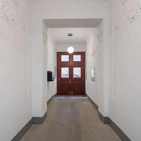 Hochwertiges Mit Direkter Anbindung Zum Zentrum In Hippen Viertel