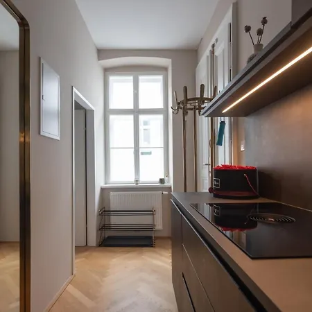 Appartement Hochwertiges Mit Direkter Anbindung Zum Zentrum In Hippen Viertel Wenen
