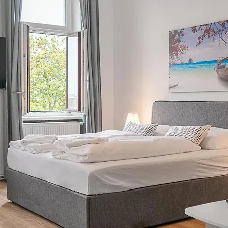 Welcoming 2br Apt. Near Akh- Perfect For Longstays *