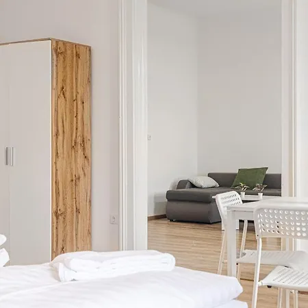 Apartment Welcoming 2br Apt. Near Akh- Perfect For Longstays Vienna