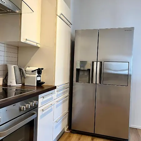 Danube Penthouse 3 Bed 90 M2 With Balcony