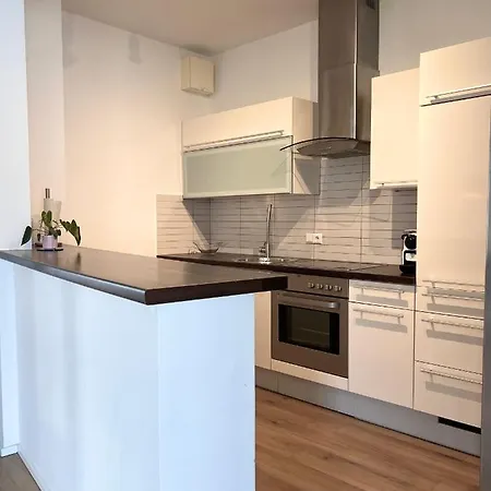 Danube Penthouse 3 Bed 90 M2 With Balcony