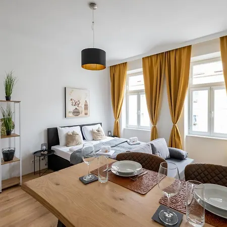 Roksox-home Meidling Schloss Schoenbrunn Апартаменты *