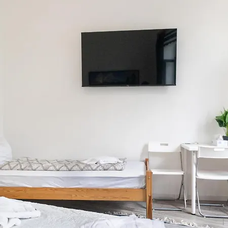 Pleasant 1br Aprt. Near The Danube & Millenium T. Вена