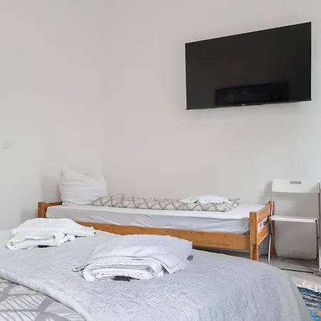 Апартаменты Pleasant 1br Aprt. Near The Danube & Millenium T. *