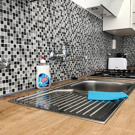 Vibrant 3br Near Akh Hospital - Perfect For Groups * Vienna