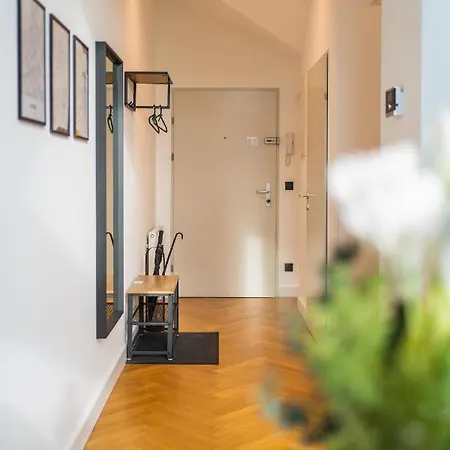 Myflat - Bright Near Station Vienne