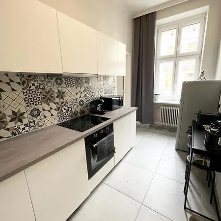 Beautiful Centre Apartment *