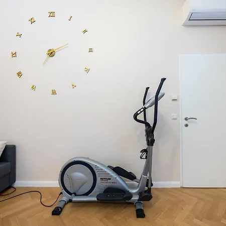 Charming Near Prater Apartament