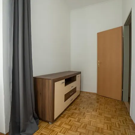 Two Bedrooms Family *