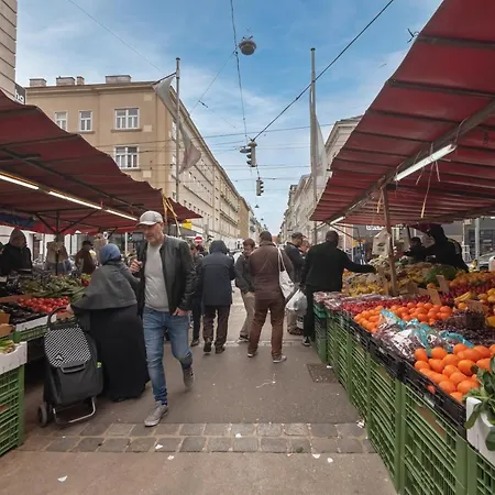 Appartement Hochwertiges Mit Direkter Anbindung Zum Zentrum In Hippen Viertel