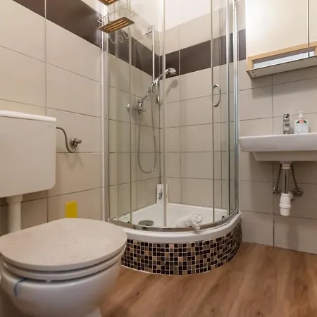 Ruhiges In 15 Min Zum Zentrum Apartment Vienna