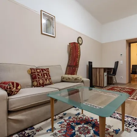 Apartment Ruhiges In 15 Min Zum Zentrum Vienna