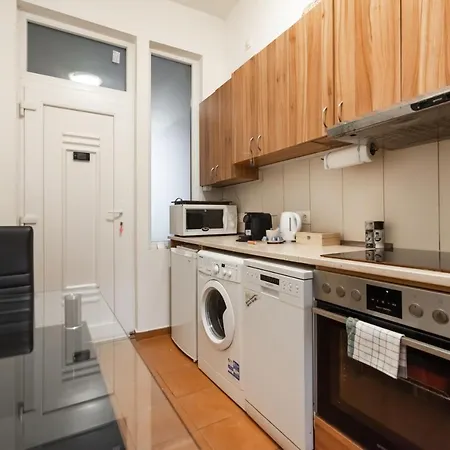 Ruhiges In 15 Min Zum Zentrum Apartment