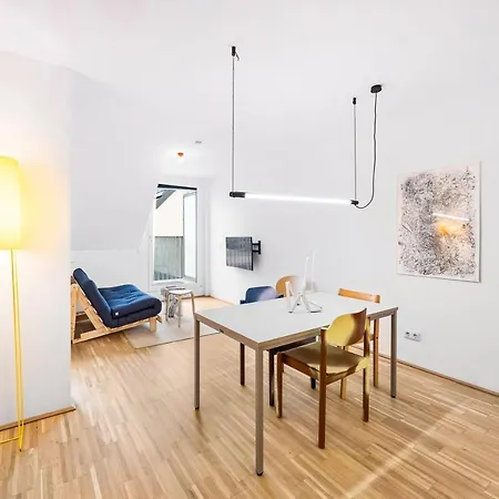 Ding Design In Brigittenau *