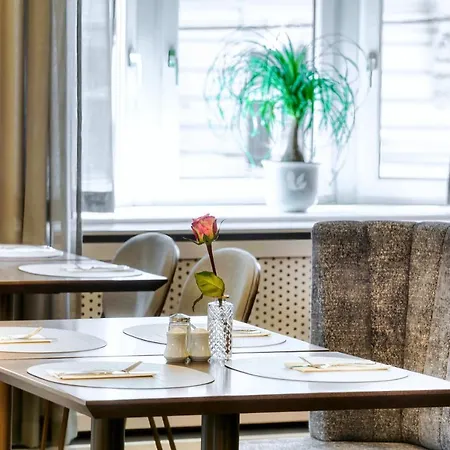 Hotel City Central Отель 4*