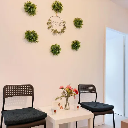 Apartment Charming Three Bedrooms Near Station *