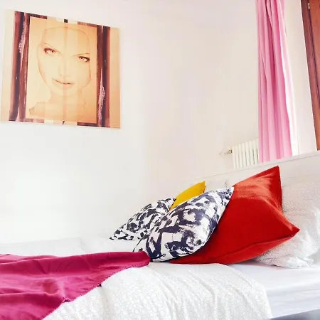 Nr 1 With 2 Balconies 3 Bedrooms Near Main Train Station Vienna