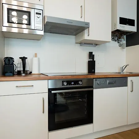 Aesthetic Newly Renovated Located Near Belvedere Castle, 15 Minutes From Stephansplatz *