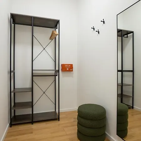 Belvedere Castle View: Chic Apartment