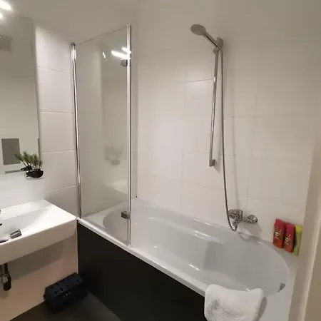 Alpha 7min To The Centar Apartment *
