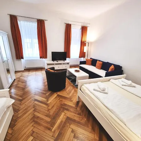 Gal Apartment *