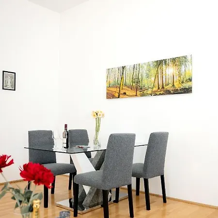 Cozy Mariahilf Apartment Vienna