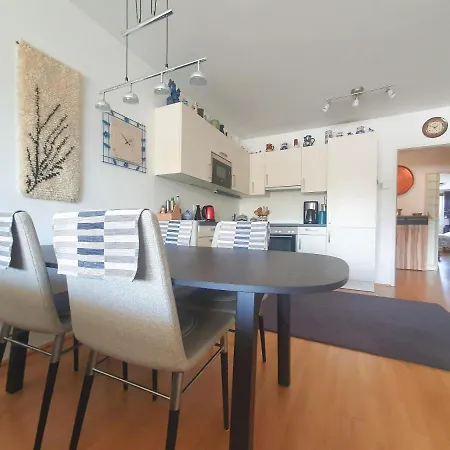 Near Lake Two Bedroom Apartment *