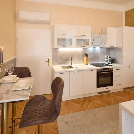 Sophies Place Augarten - Imperial Lifestyle Parking Appartamento Vienna