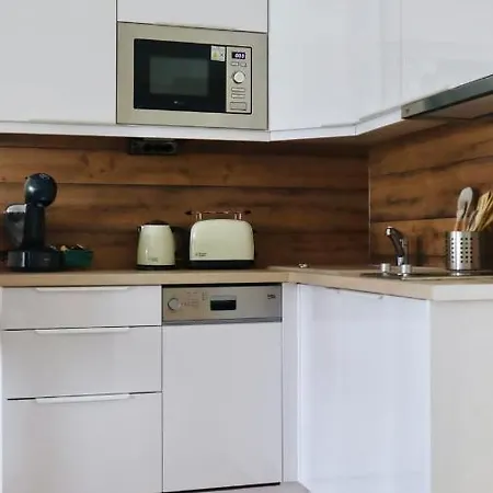 Comfortable 1100 With Contactless Check-in Apartment *