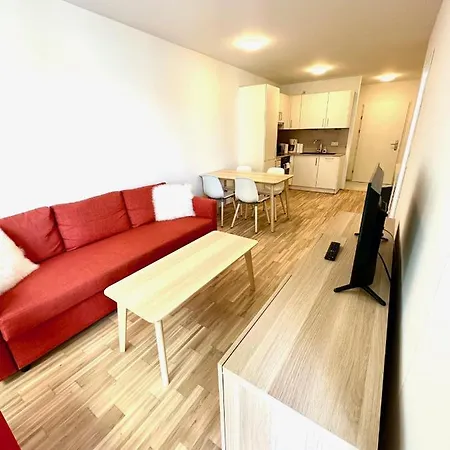 Forsthaus 30 Free Garage Apartment *