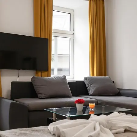 Spacious & Pleasent 2br Apt. Near Milenium Tower Apartment Vienna