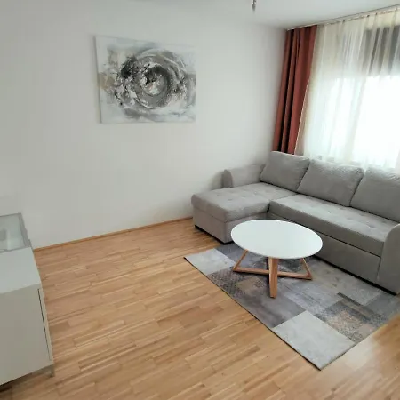 Elena Inklusive Garagenplatz Apartment *