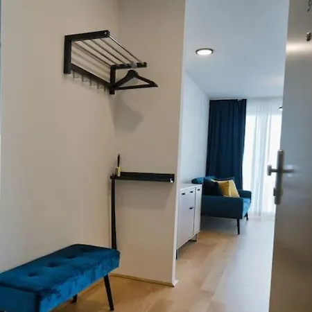 Modern Near Stadtpark Apartment Vienna