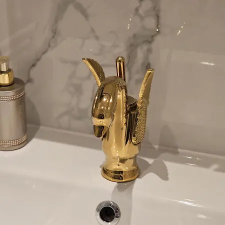 Herz Von Mariahilfer * Vienna