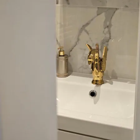 Apartment Herz Von Mariahilfer Vienna