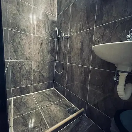 Sunrise Apartment *