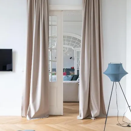 2-bedroom With Private Library